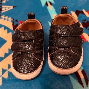 Myggpp black stylish baby shoes